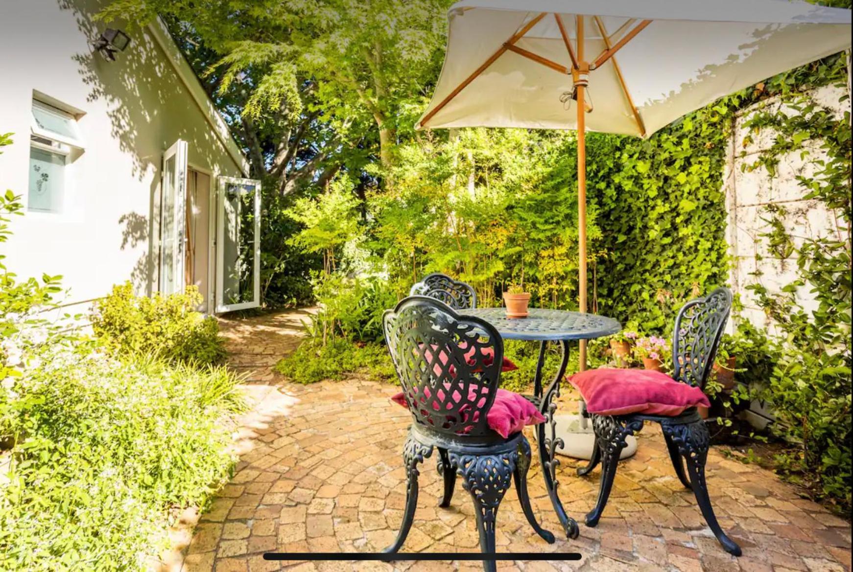 Guest Suite - Leafy Constantia Guest House Kapské Město Exteriér fotografie